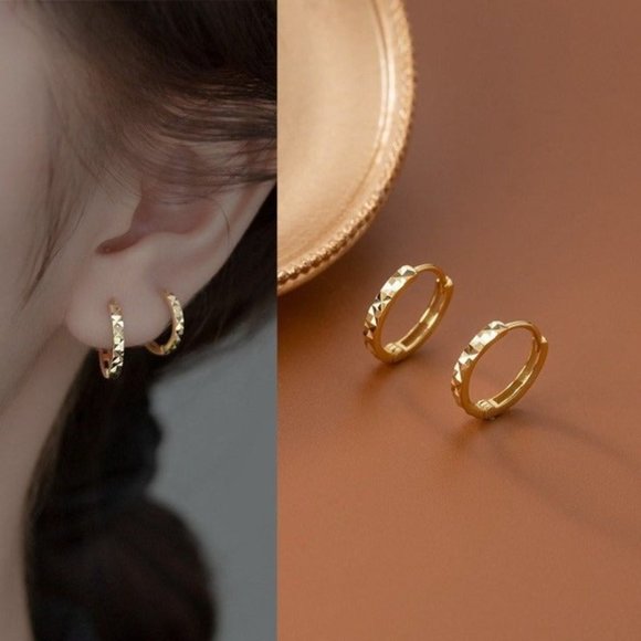 Silver Huggies Diamond Cut Hoops/Geometric Huggie Earrings- 10mm Gold SH… - Picture 2 of 12